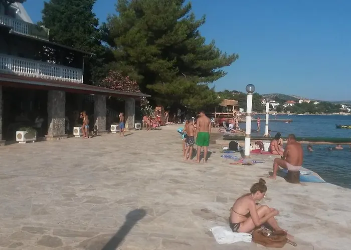 Monte Cristo 500m Do Plaze-beach Apartamento Maslenica