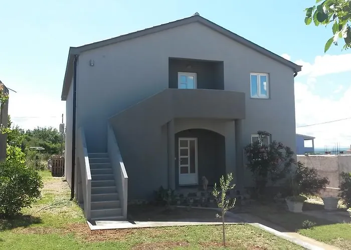 Apartamento Monte Cristo 500m Do Plaze-beach Maslenica