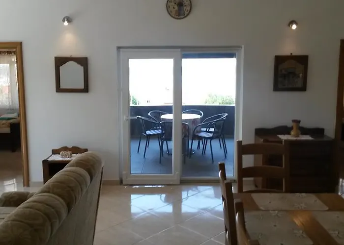 Monte Cristo 500m Do Plaze-beach Apartamento Maslenica
